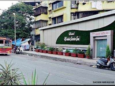 Only in Mumbai: ‘Illegal’ hotel pops up on bridge