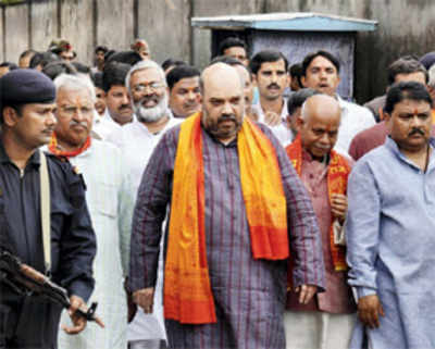 Temple politics back as Modi aide visits Ayodhya
