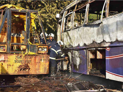 Private buses catch fire at ST bus depot in Kurla