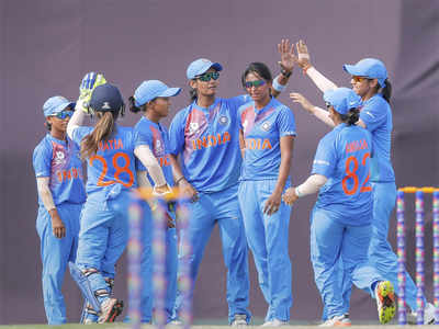 Women's Asia Cup T20: Dominant India crush Pakistan to enter final