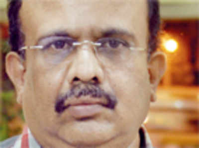 Fake police MUV, IB official in police net