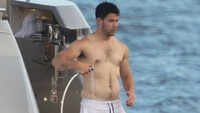 Fans praise Priyanka Chopra’s hubby Nick Jonas' 'dad bod' 