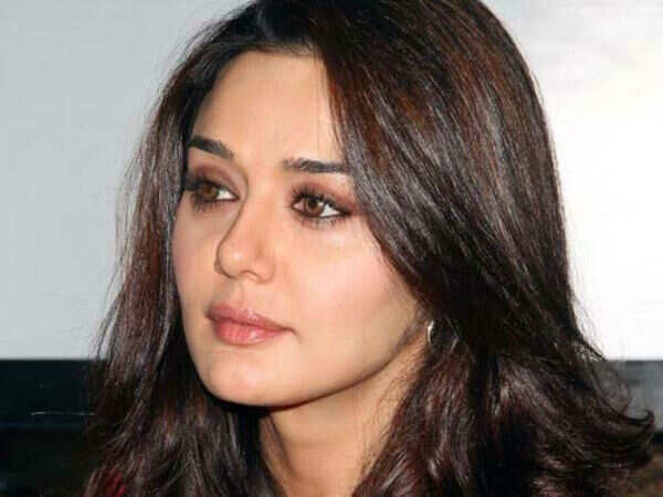 Preity Zinta and Ness Wadia case: Preity submits 4 photos showing bruises on hands