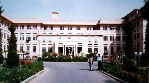 Now, 25L bank guarantee must for super speciality docs in state