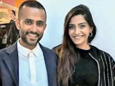 It's official! Sonam Kapoor, Anand Ahuja to wed in May