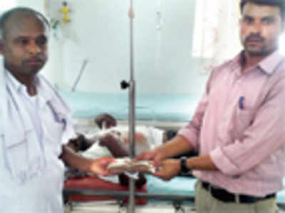 Ambulance men save man’s life, restore assets
