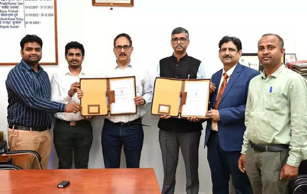 IIT-BHU’s MoU with Hudco for capacity building of ULBs