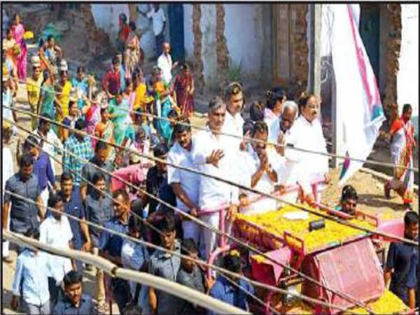 TRS sweeps Mandal Praja Parishad polls, wins 10 seats