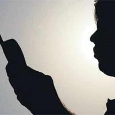 Govt to monitor your mobile phone calls
