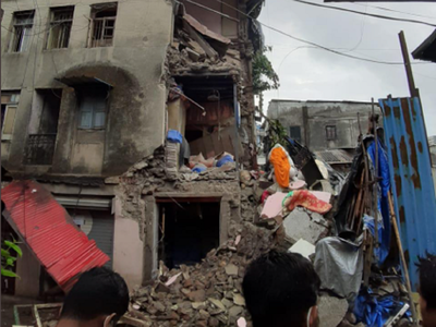 Kurla: Portion of dilapidated building collapses, no one injured