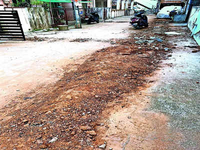 BWSSB’s messy job leaves road wrecked in Shantinagar