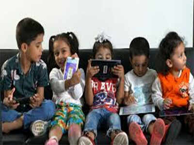 Online classes for KG students irk parents