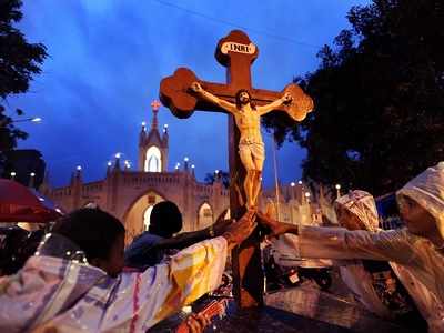 Mount Mary Fair begins in Bandra, security tightened