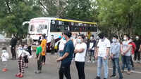 Nagpur: 30 Nepalese migrant workers leave for their native villages 