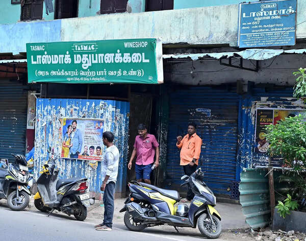 Tasmac employees’ one-day strike shuts 213 outlets in Coimbatore district, hits sales by Rs 8.5 crore