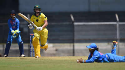 Women's T20 Tri-series: Australia beat India by six wickets