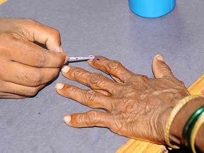 Use of VVPAT machines delay voting in Maharashtra