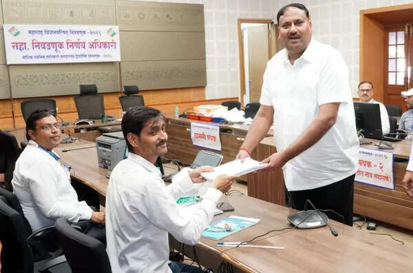 BJP & Sena face tough task to rein in internal dissent ahead of MLC polls