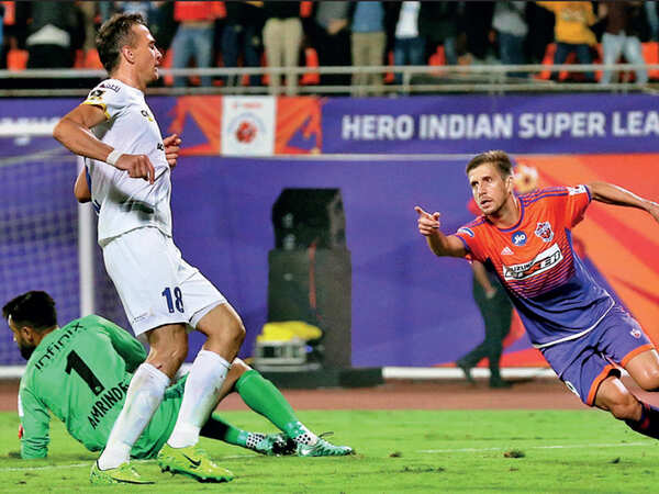 ISL 4: Alfaro's brace gives Pune derby win