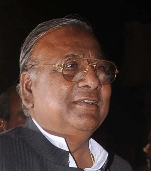 Telangan govt appoints V Hanumantha Rao as BC welfare adviser