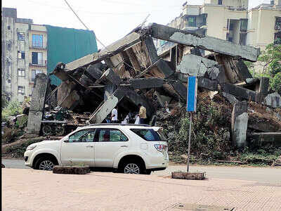 Debris from building uncleared in Kharghar