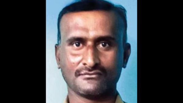 Karnataka State Road Transport Corporation bus driver dives into pond, saves 2 girls from drowning