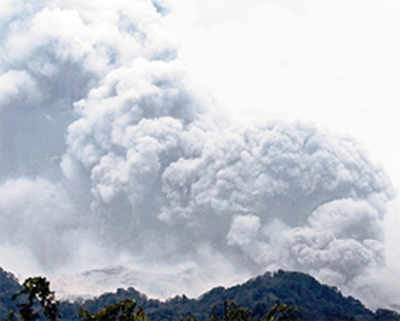 Indonesia volcano erupts, 200,000 hit