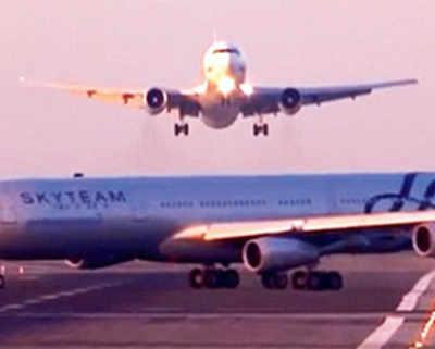 Near-miss at Spain airport caught on cam