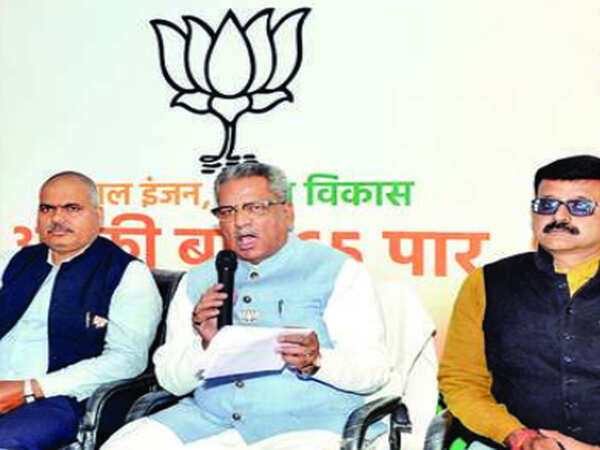 Shiv Sena, NCP, Congress alliance is thugbandhan: Om Mathur