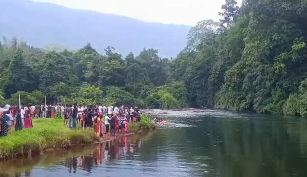 Three dental college students drown in river at Vadattupara