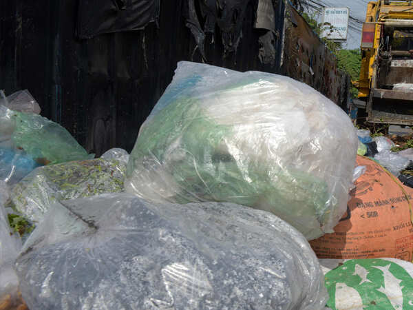 Plastic pollution a global threat, can wreck environs: UNEP chief