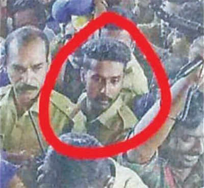 Fake News Buster: Kerala cop, not CPM man