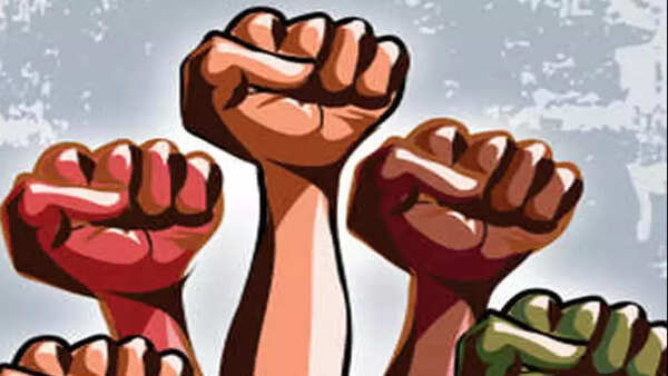 Delhi: Construction workers march to demand welfare policy to tackle bans