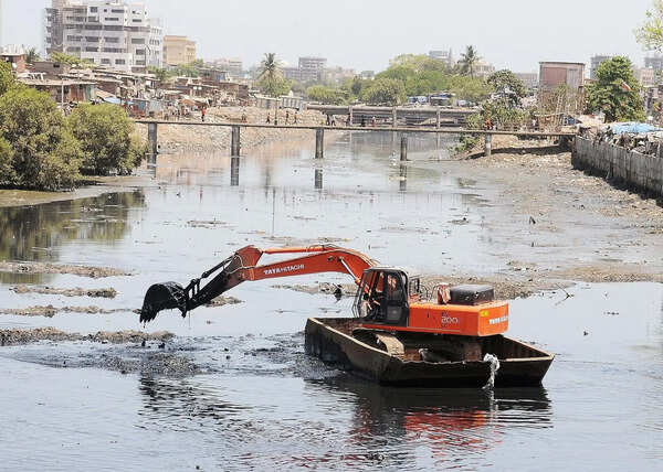 Rains days away, nullahs’ cleanup not over, BMC corporators warn of flooding