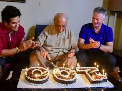 India's oldest living first-class cricketer Vasant Raiji turns 100