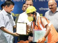 Delhi: DJB to distribute free safety kits to sewer workers 