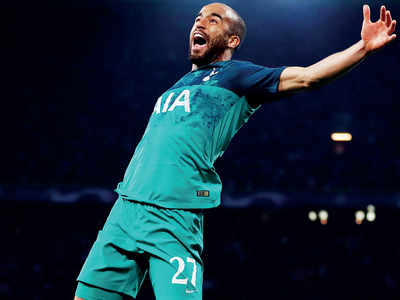 Lucas Moura takes Tottenham to the Champions League final