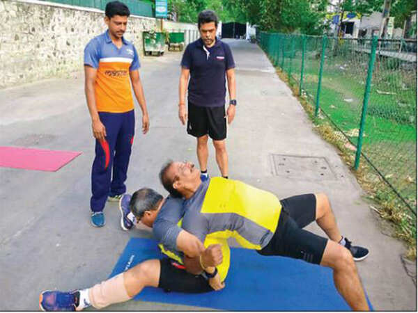 Meet the ‘coaches’ who keep amateurs run-ready