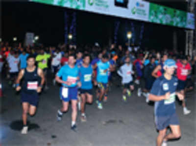 Midnight marathon to go on despite logjam