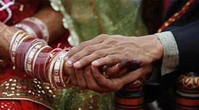 Pak lawmakers adopt Hindu marriage bill