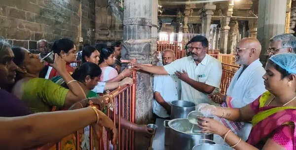 Buttermilk, panakam back for Srirangam devotees as heat rises