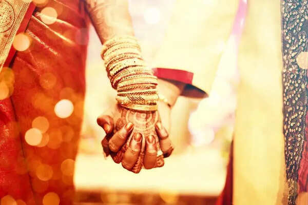 When Red Flags Stop Band, Baaja & Baraat