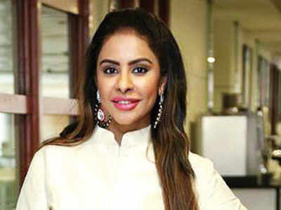 Sri Reddy asked to vacate house after protest