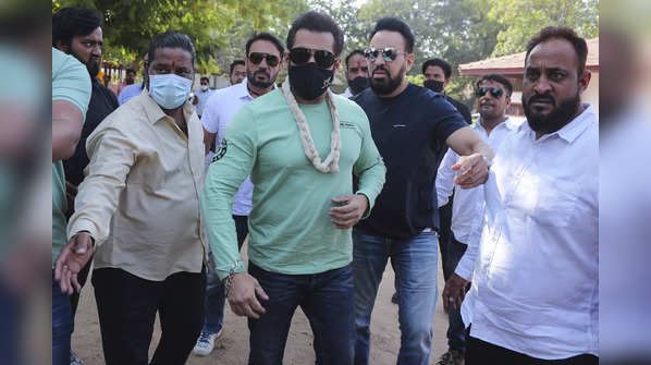 In pics: Salman Khan visits Sabarmati Ashram, spins charkha