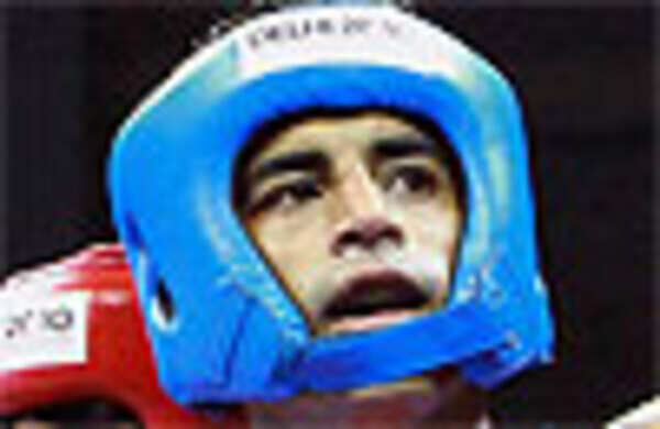 Indian boxers lose little sweat