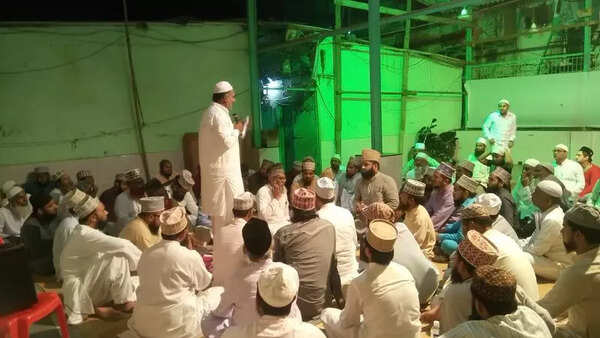 Cops urged to ensure no one harassed for prayers in pvt spaces
