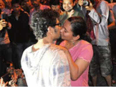 All political parties are united against 'indecent' kiss of love