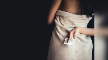 Indian women start having sex at a younger age than men!