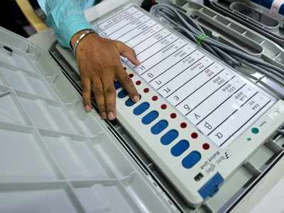 Despite nearly equaling male voters, only 13.5 per cent of women candidates in 1st phase of Bihar polls
