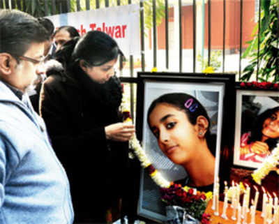 Aarushi trial: Macabre anatomy lessons a daily feature of the trial